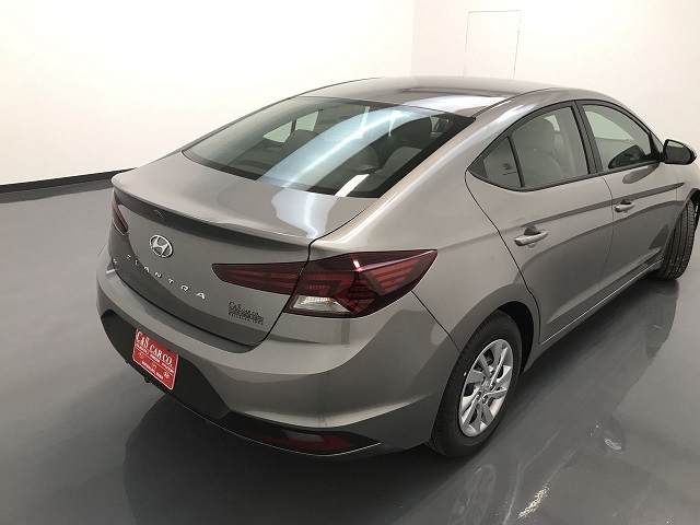Cụm-đèn-sau-Hyundai-Elantra-2020