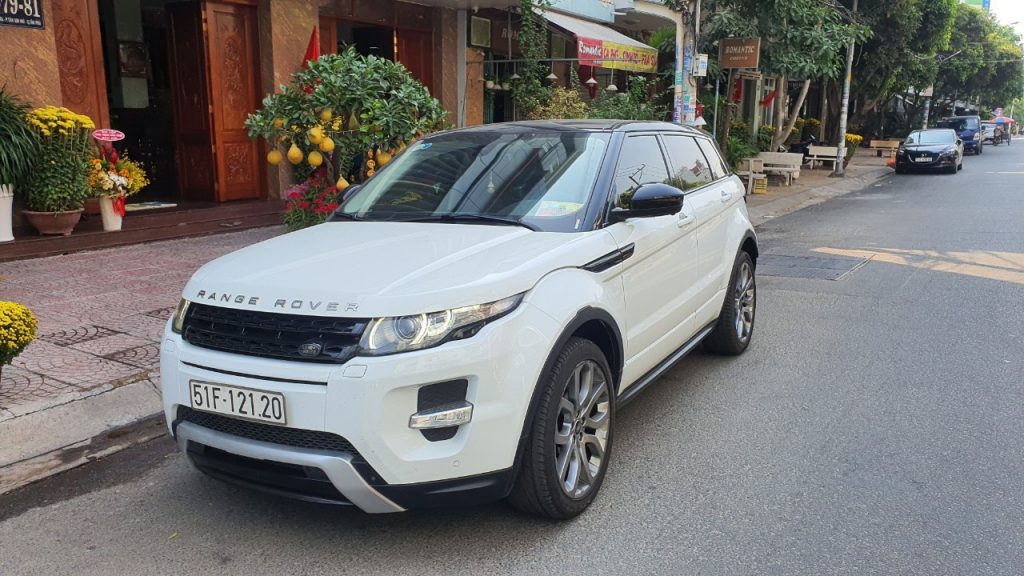 Xe cao cấp Range rover