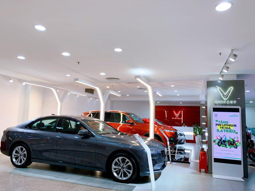 Showroom Vinfast 3 tháng 2 có phòng trưng bày hiện đại