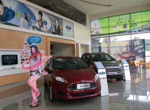 Các mẫu xe cũ và mới của Ford đều có tại đây