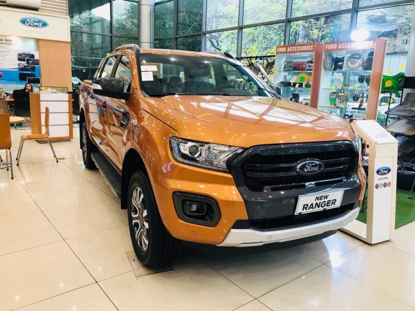 Ngoại thất Ford Orange 2022 vô cùng mạnh mẽ