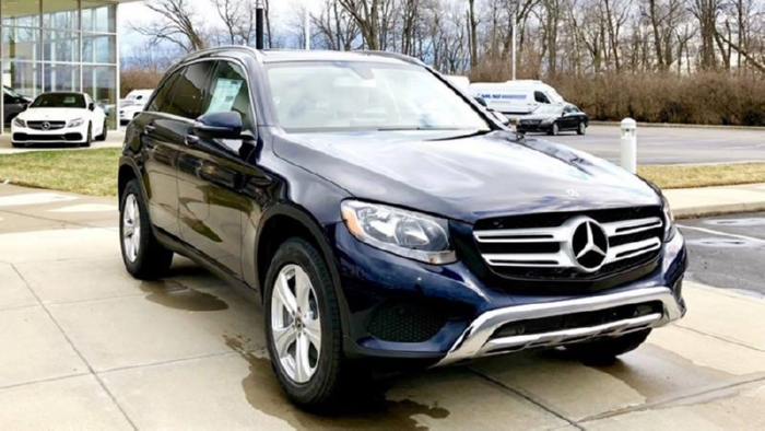 Xe Mercedes luôn có thiết kế hiện đại không lo lỗi thời