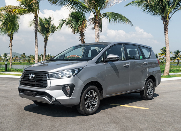 Toyota Innova sở hữu thiết kế đơn giản với khả năng tiết kiệm xăng tốt