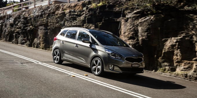 Xe Kia Rondo 7 chỗ