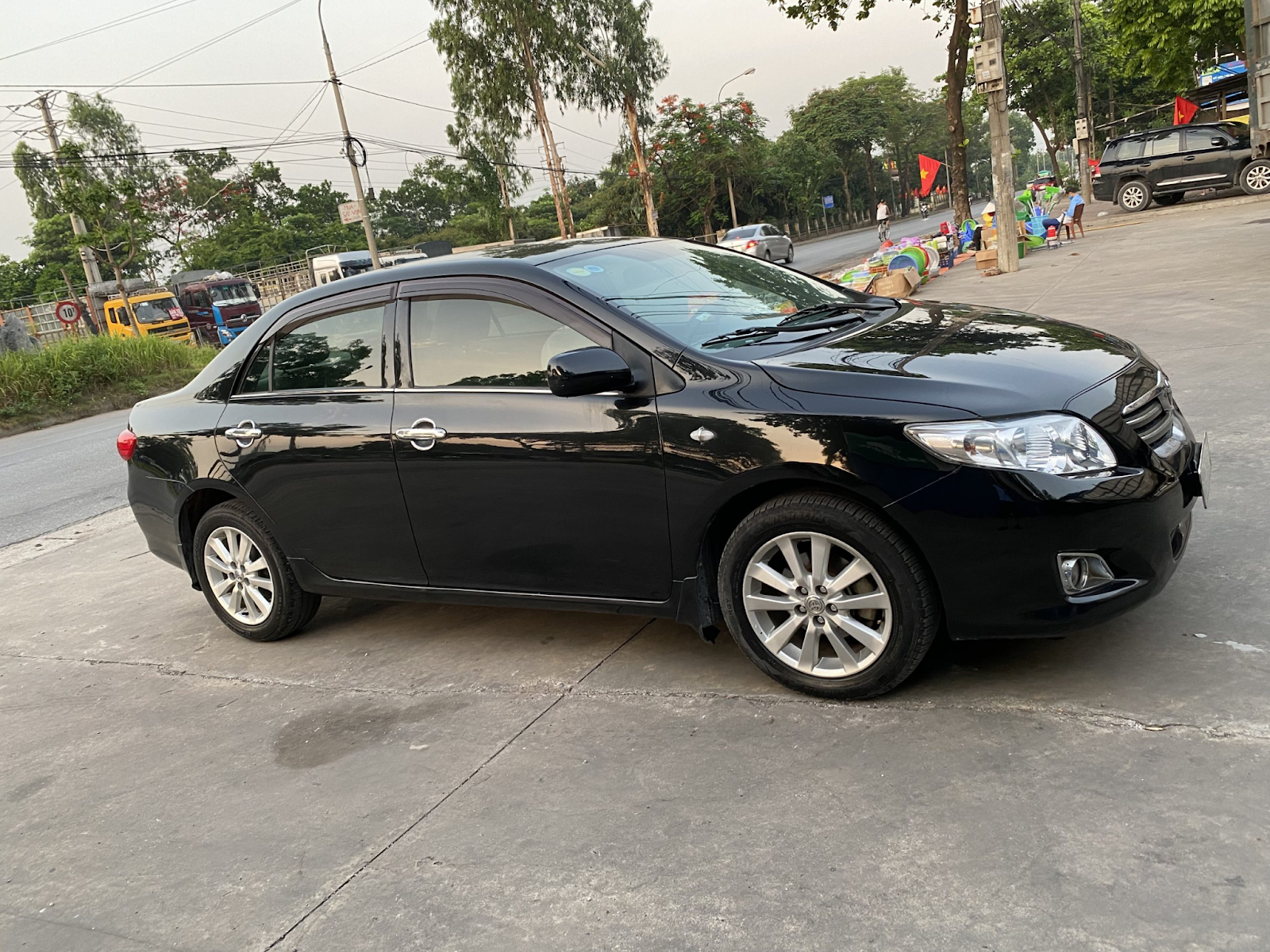 Thu mua xe ô tô cũ giá cao hơn thị trường 10 đến 20 triệu