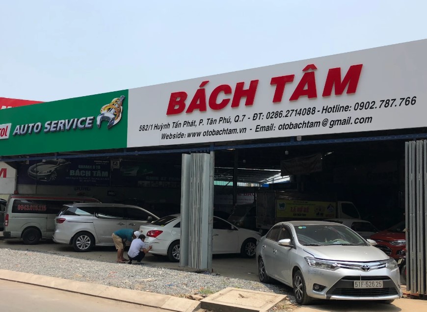 Gara ô tô Bách Tâm