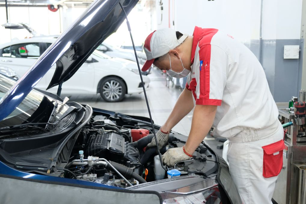 Kiểm tra và thay thế các linh kiện bị hư hỏng nặng